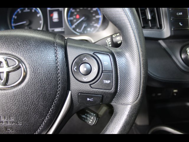 Used 2018 Toyota RAV4 LE w/ All Weather Liner Package AWD/4WD image 21
