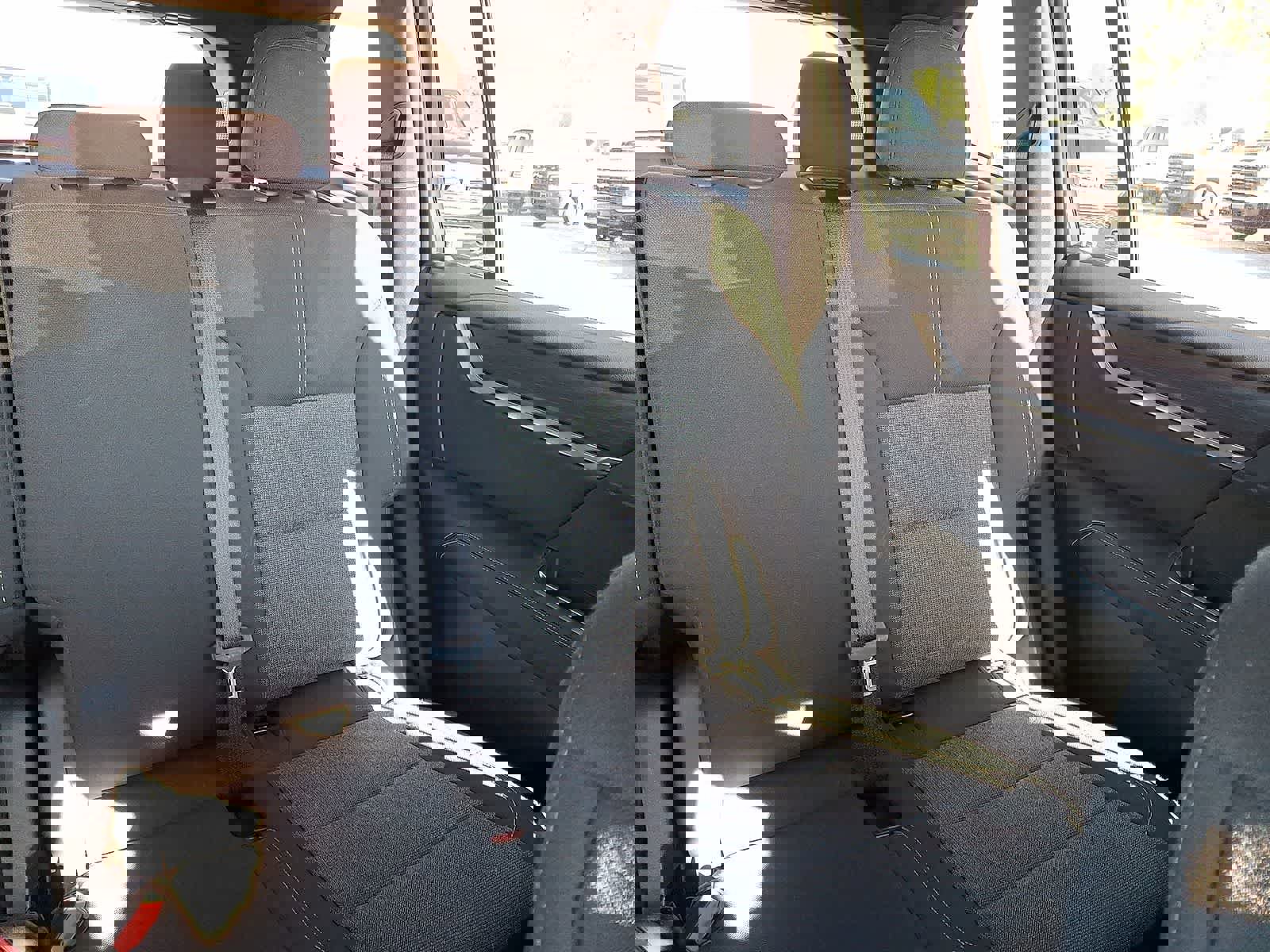 Used 2025 GMC Acadia Elevation image 15