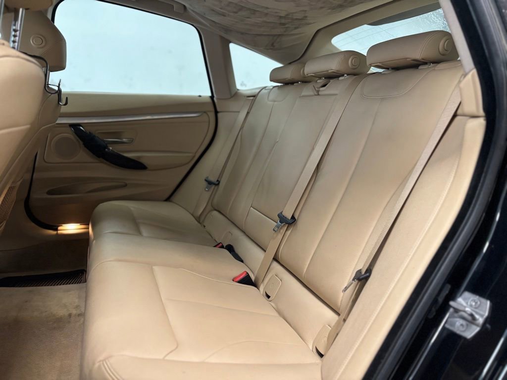 Used 2015 BMW 328i Gran Turismo xDrive image 8