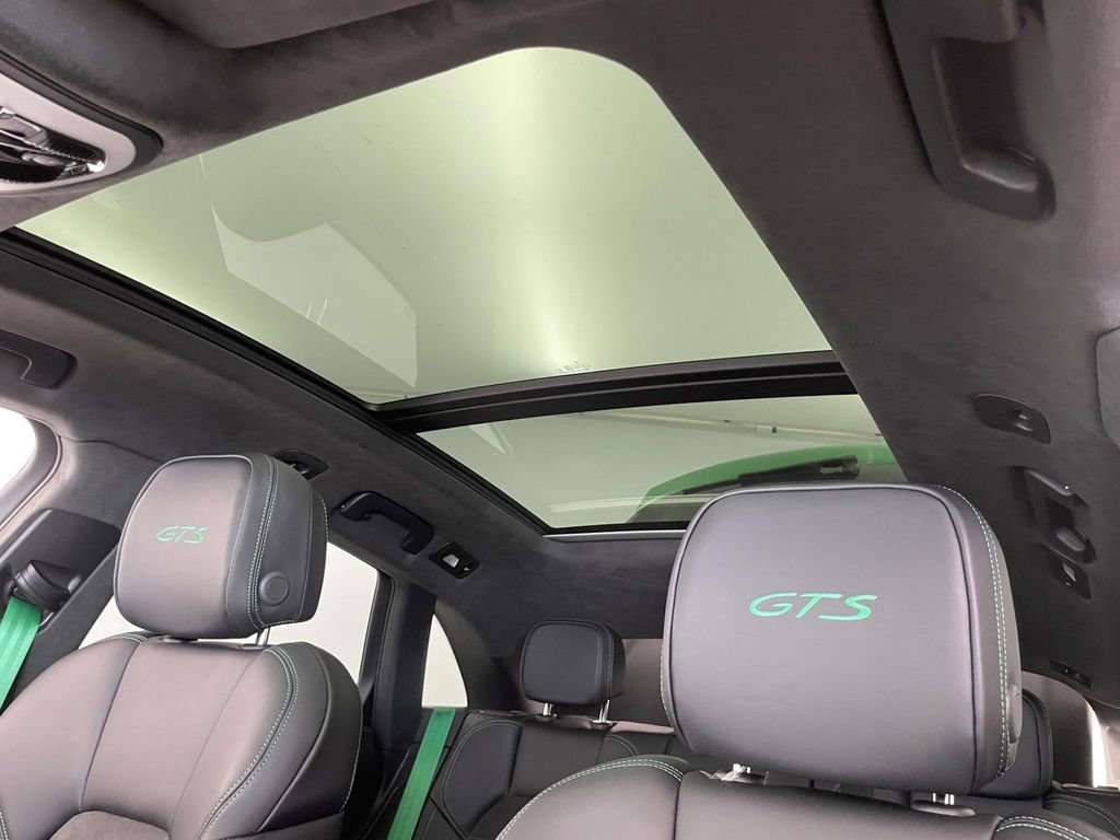 New 2026 Porsche Macan GTS AWD/4WD image 18