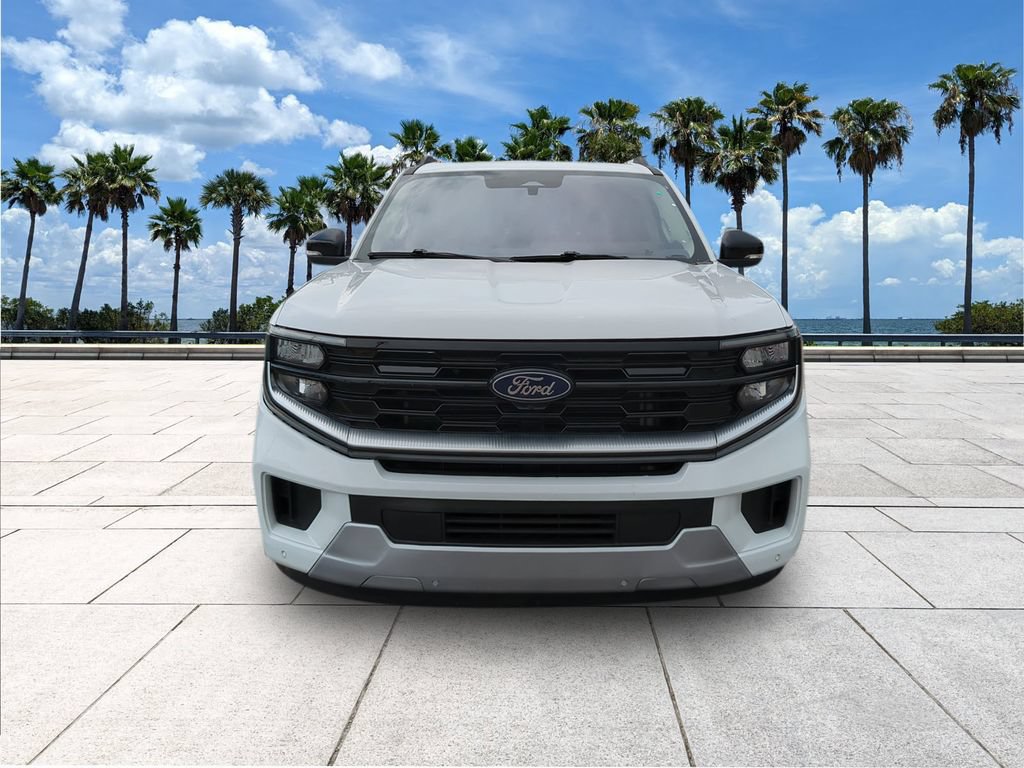 Certified 2025 Ford Expedition Platinum AWD/4WD image 2