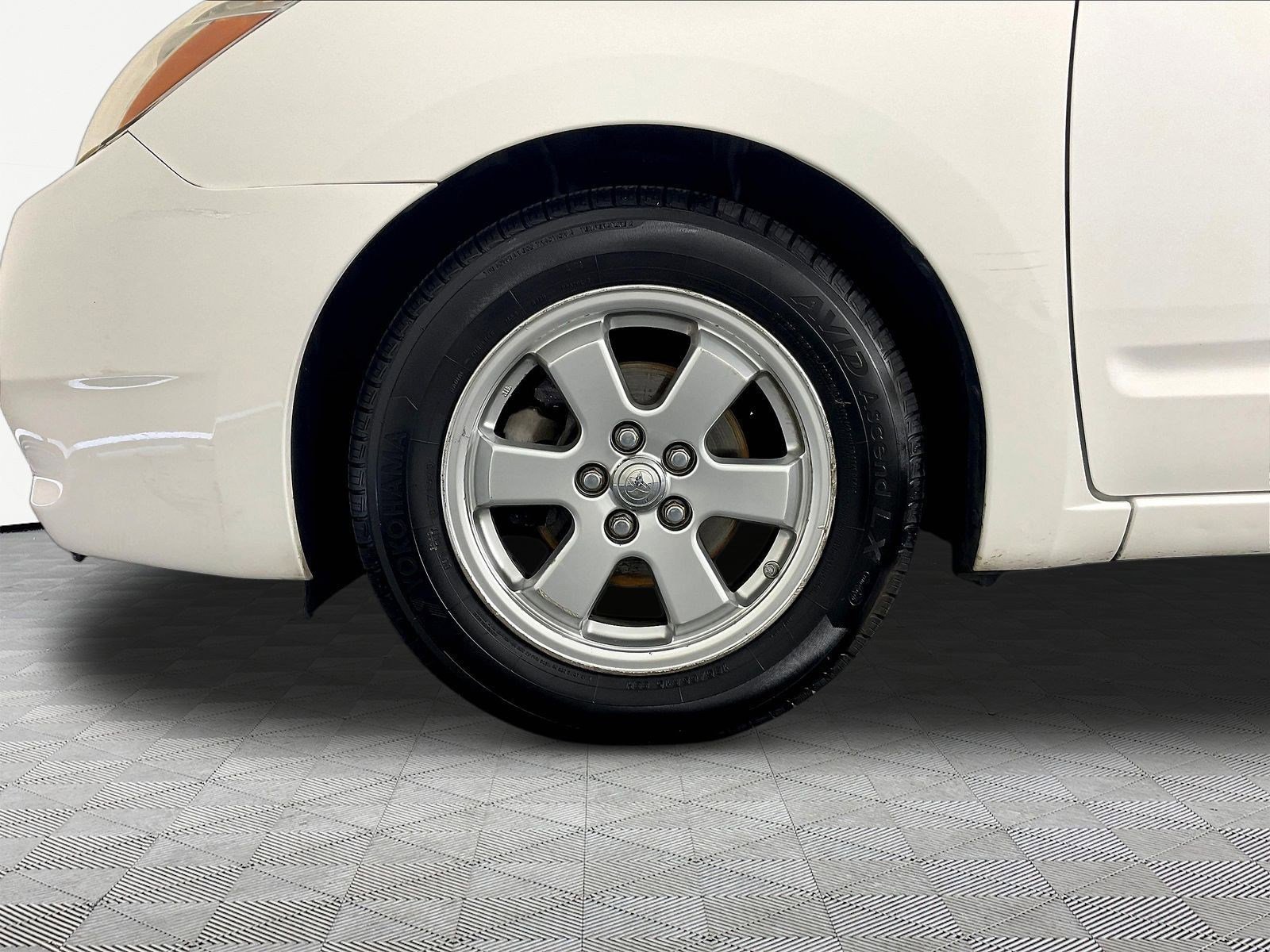 Used 2009 Toyota Prius FWD image 31