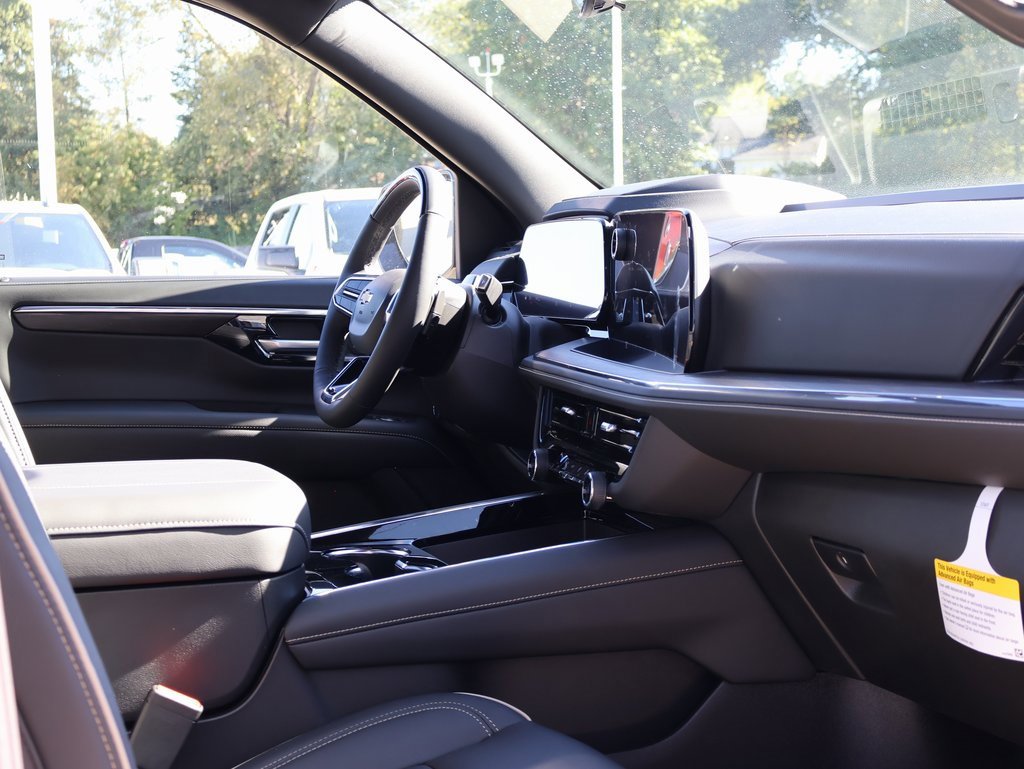 New 2025 Chevrolet Suburban Premier image 44