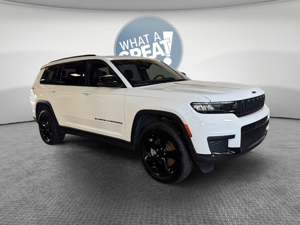 Used 2023 Jeep Grand Cherokee L Laredo AWD/4WD image 1