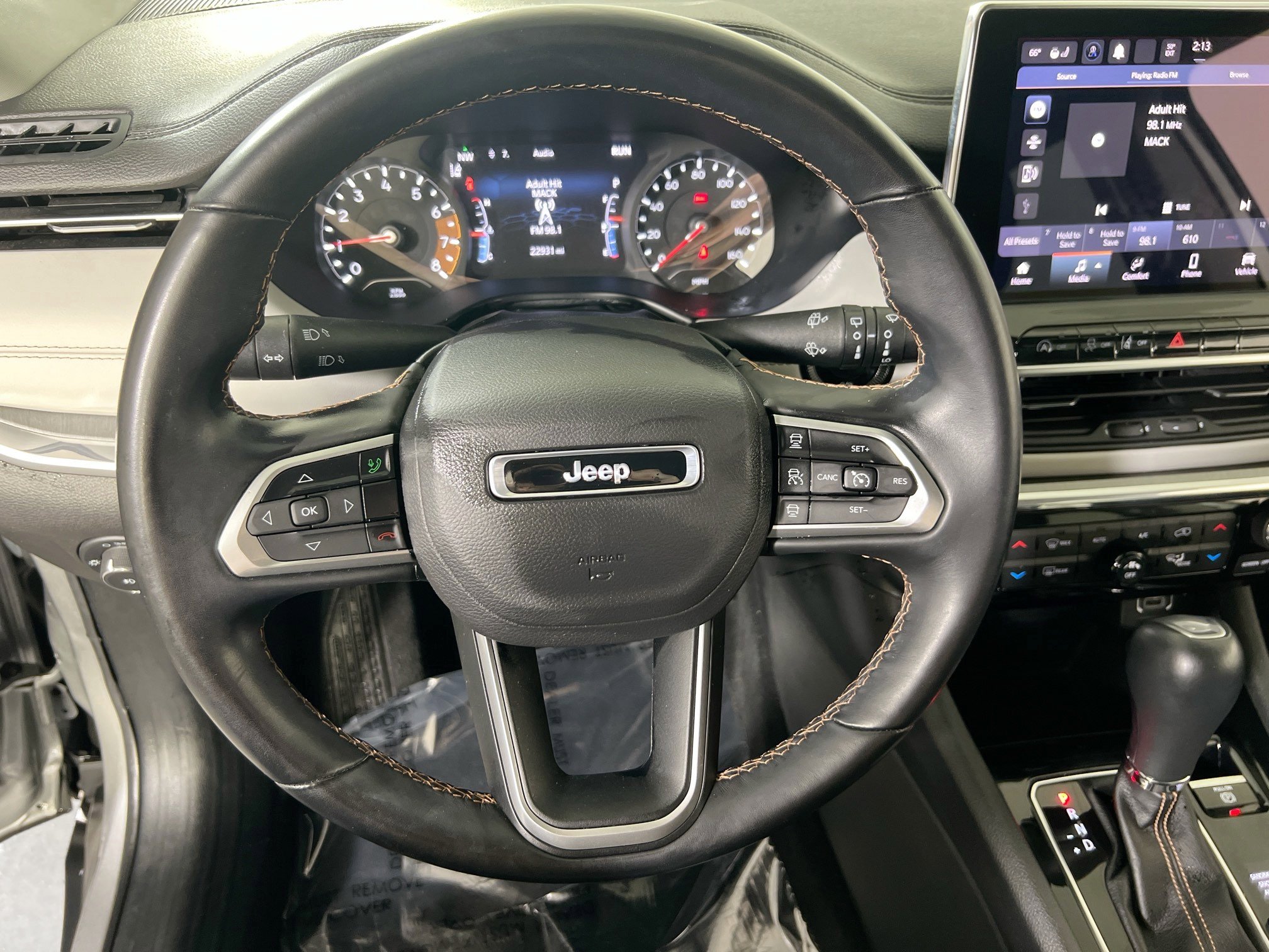 Used 2022 Jeep Compass Limited image 11