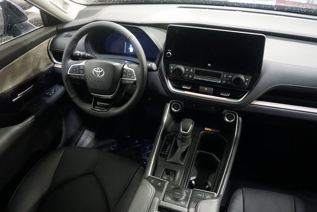 New 2026 Toyota Grand Highlander Limited image 32