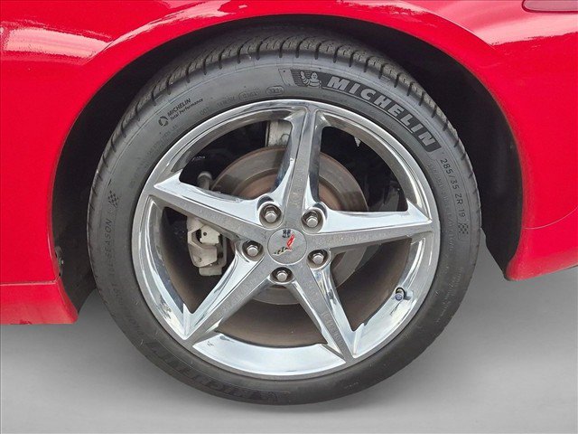Used 2005 Chevrolet Corvette Convertible w/ Preferred Equipment Group RWD image 28