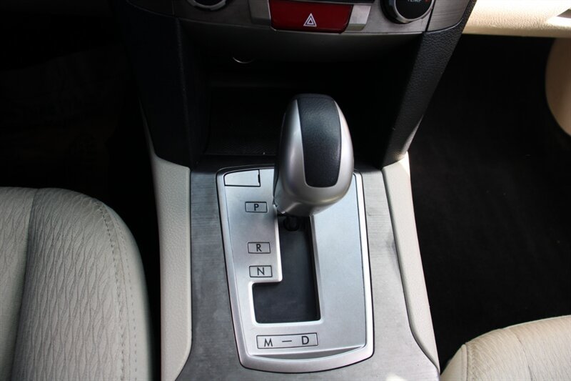 Used 2010 Subaru Legacy 2.5i AWD/4WD image 8
