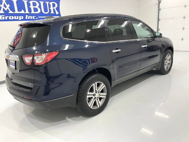 Used 2017 Chevrolet Traverse LT image 12