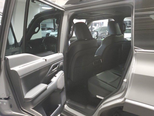 Used 2024 Lexus GX 550 AWD/4WD image 28