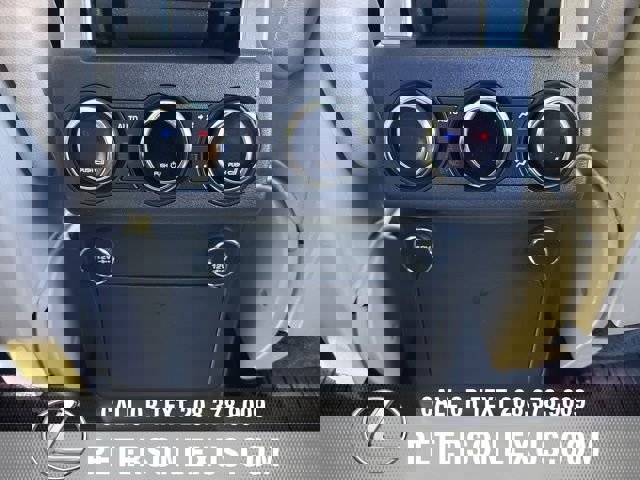 Used 2020 Land Rover Discovery Landmark image 20