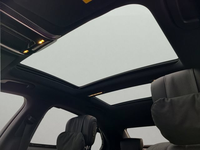 Used 2025 Mercedes-Benz S 500 4MATIC image 23