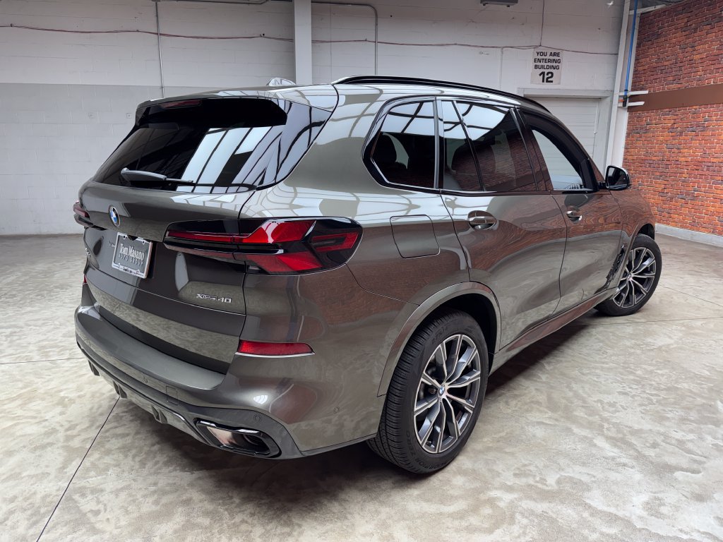 Certified 2026 BMW X5 xDrive40i w/ Executive Package AWD/4WD image 6