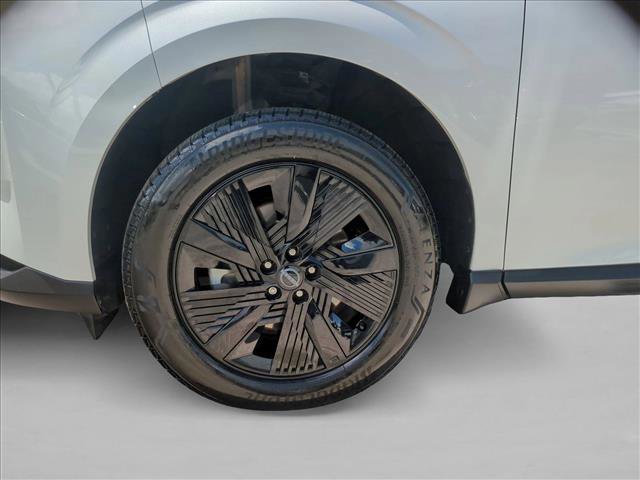 Certified 2025 Nissan Murano SV FWD image 23