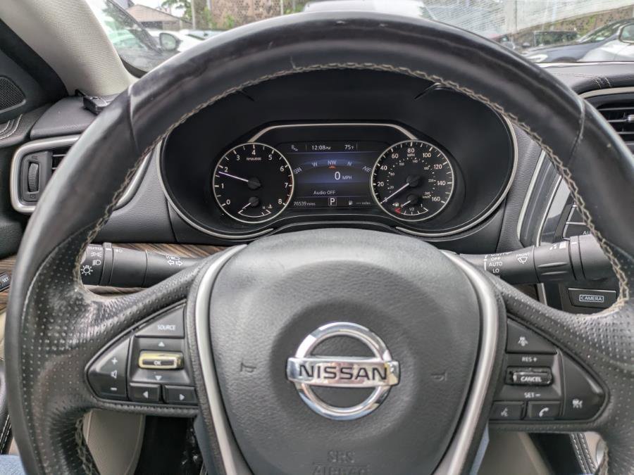 Used 2016 Nissan Maxima Platinum image 5