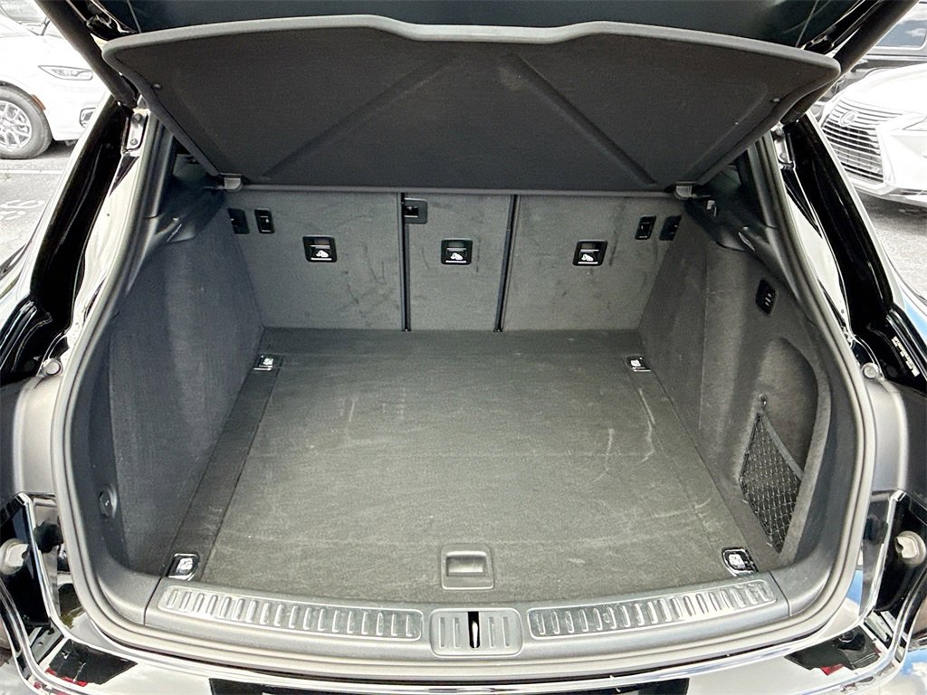 Used 2022 Porsche Macan S w/ Premium Package Plus image 28