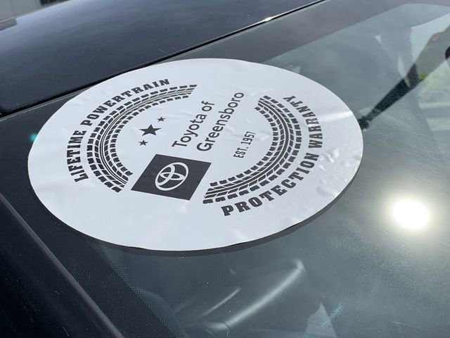 Used 2022 Kia Carnival LX image 36