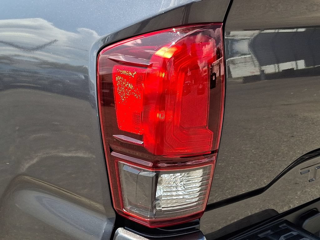Used 2023 Toyota Tacoma SR w/ SR Convenience Package RWD image 11