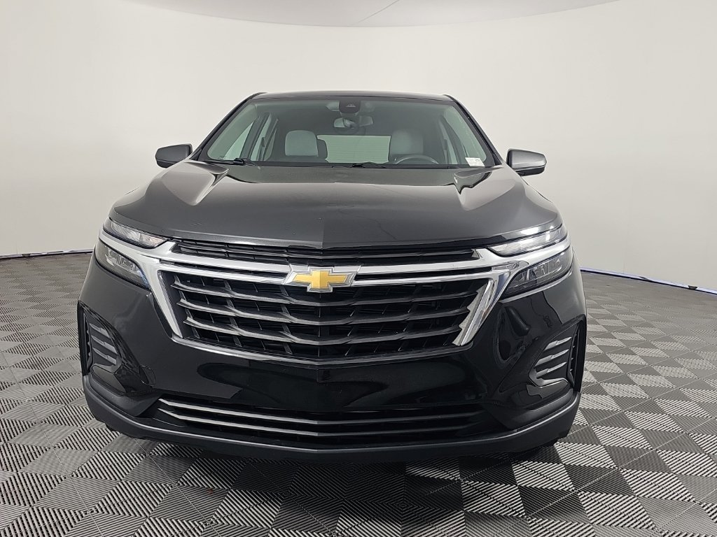 Used 2024 Chevrolet Equinox LS w/ LS Convenience Package FWD image 2