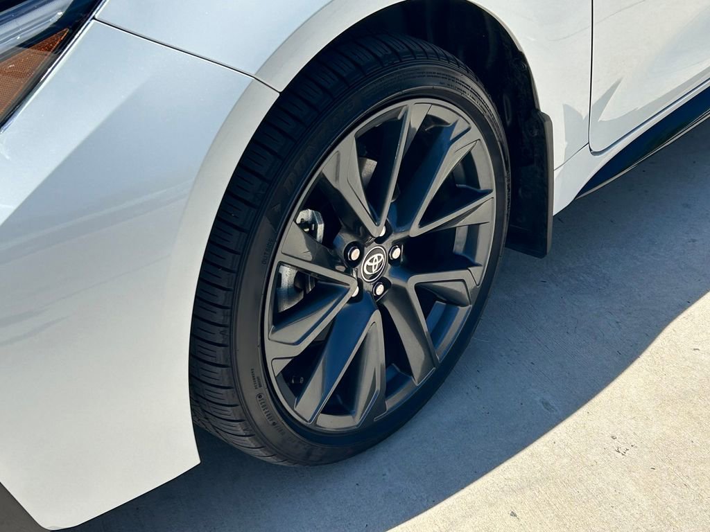 Used 2026 Toyota Corolla SE w/ SE Package FWD image 9