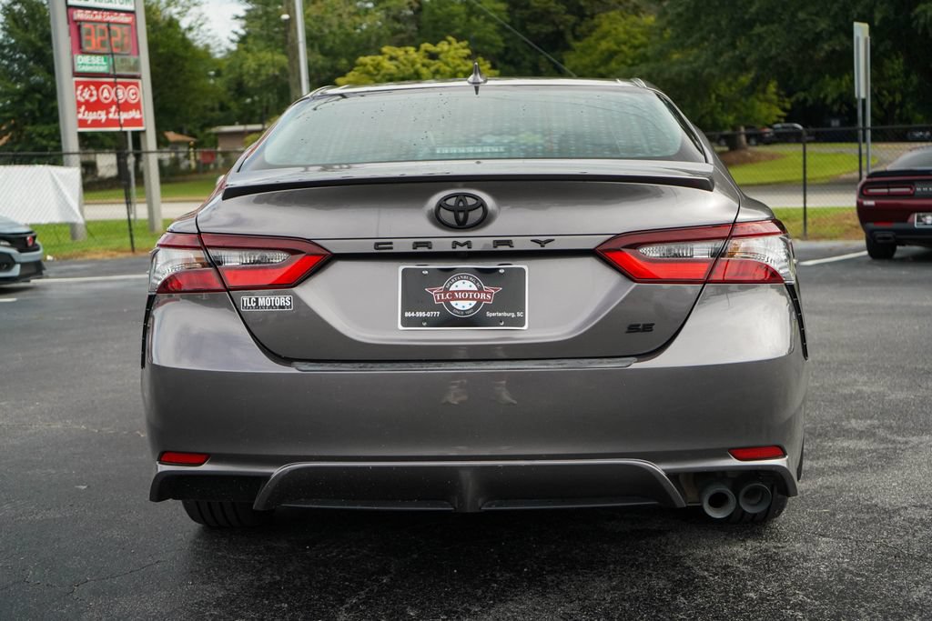 Used 2024 Toyota Camry SE FWD image 19