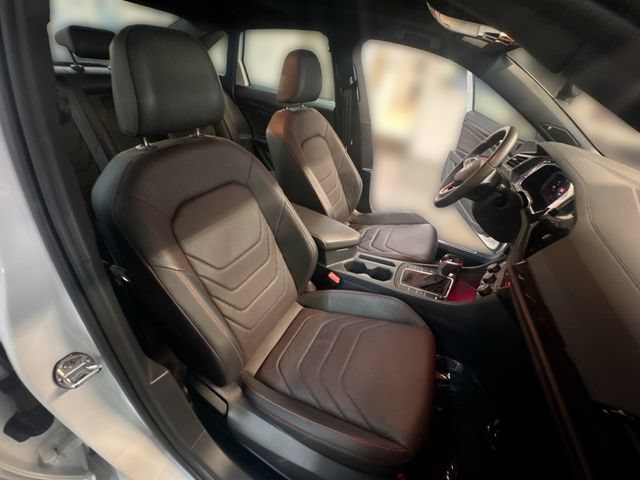 Certified 2023 Volkswagen Jetta GLI Autobahn w/ GLI Black Package FWD image 26