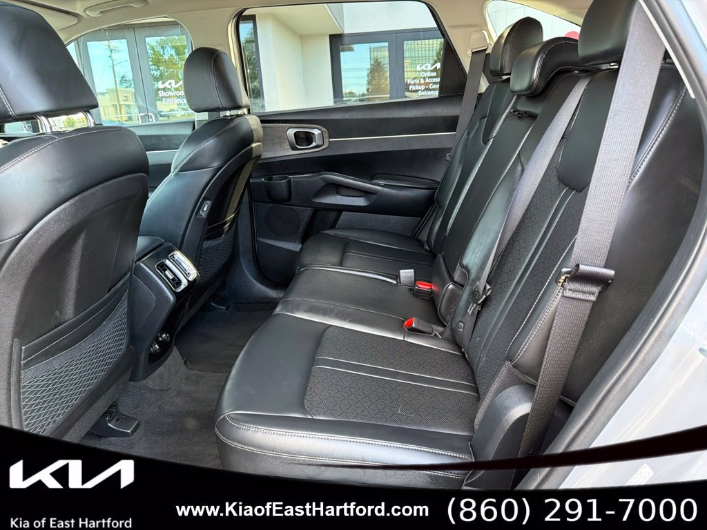 Certified 2023 Kia Sorento S w/ Panoramic Sunroof Package AWD/4WD image 18