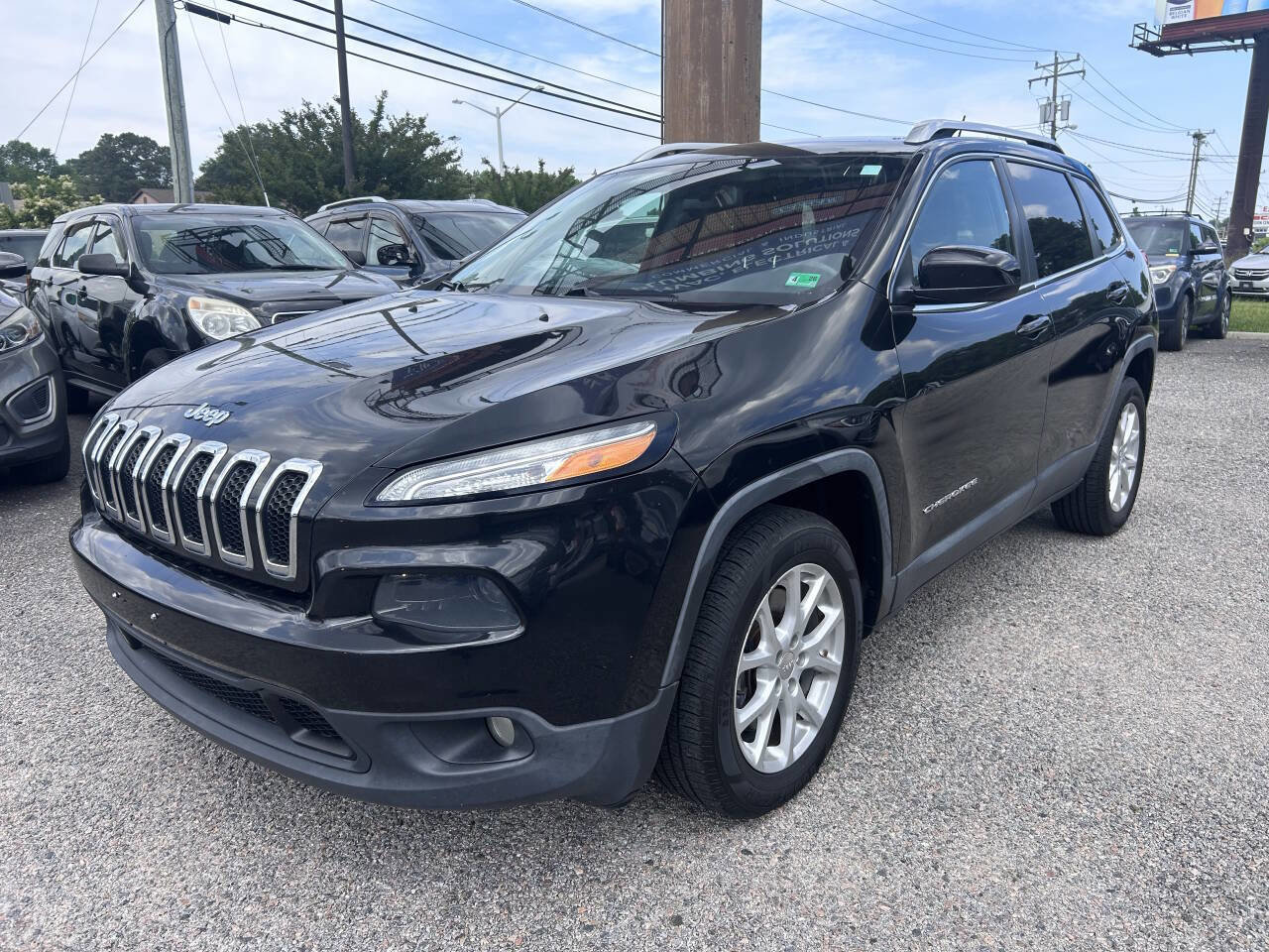 Used 2014 Jeep Cherokee Latitude image 2