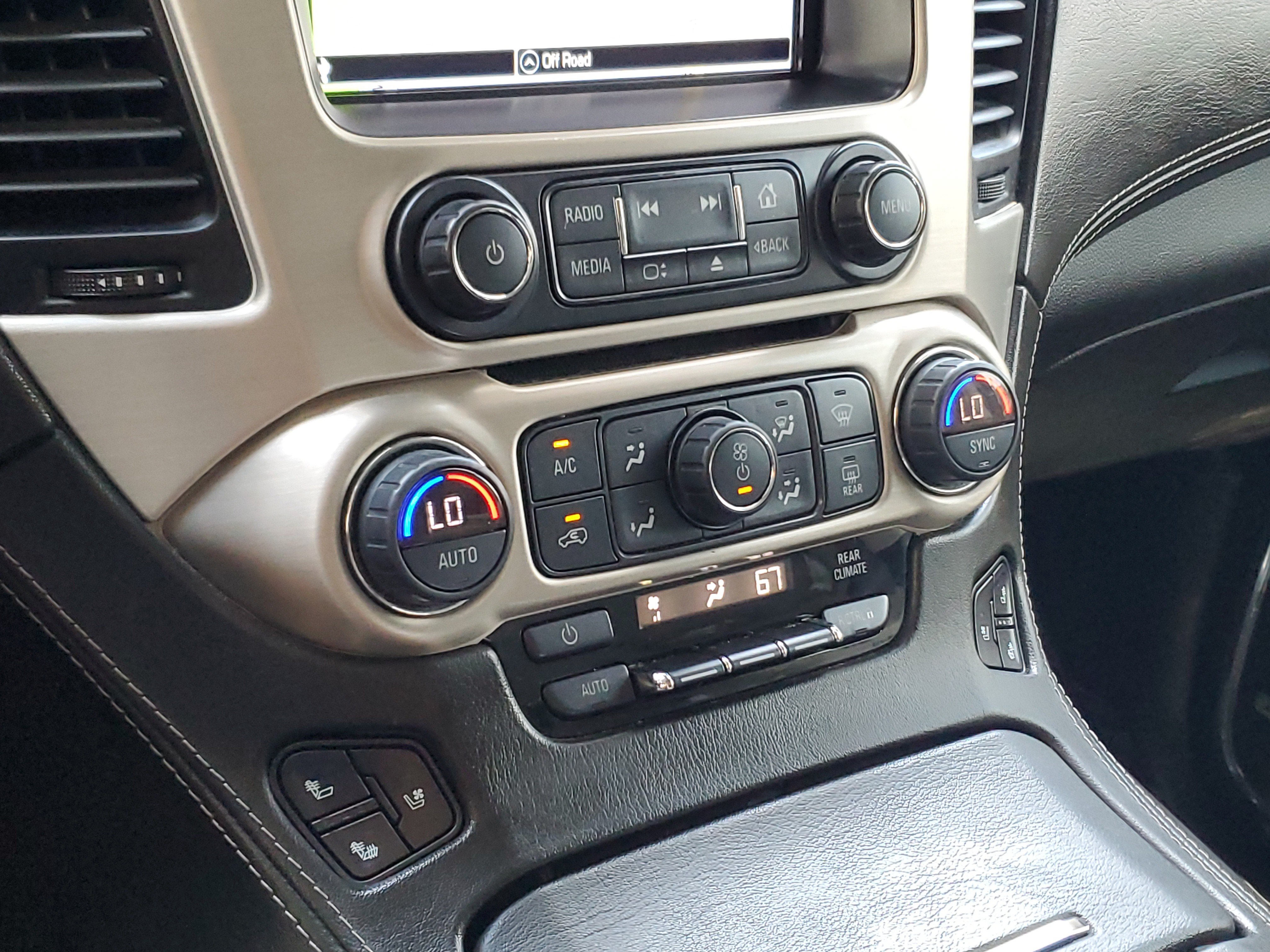 Used 2019 GMC Yukon XL Denali AWD/4WD image 28