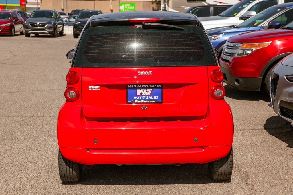 Used 2011 smart fortwo passion RWD image 7