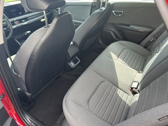 Used 2025 Kia K4 EX image 29
