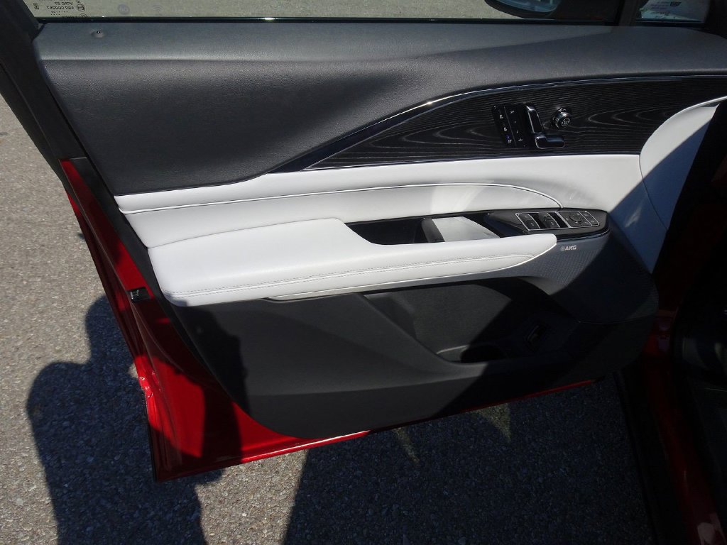 Certified 2024 Cadillac Lyriq Sport w/ LPO, Floor Liner Package AWD/4WD image 8