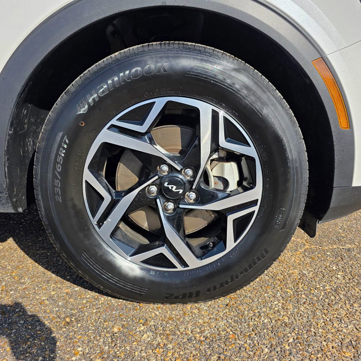 Used 2024 Kia Sportage LX image 27