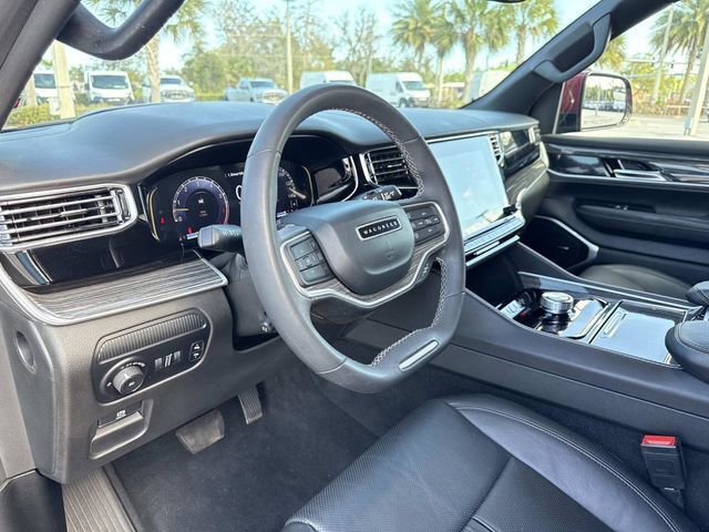 Used 2022 Jeep Wagoneer Series III w/ Flexible Seating Group image 23