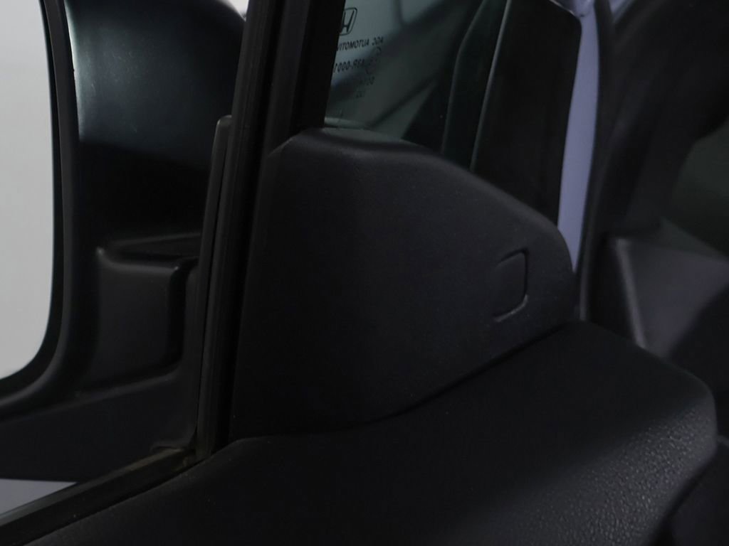 Used 2025 Honda Passport EX-L image 32
