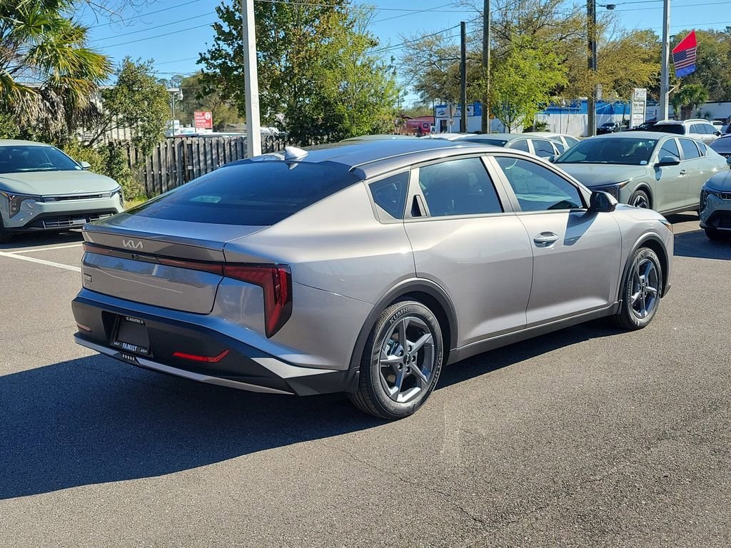 New 2026 Kia K4 LXS image 6