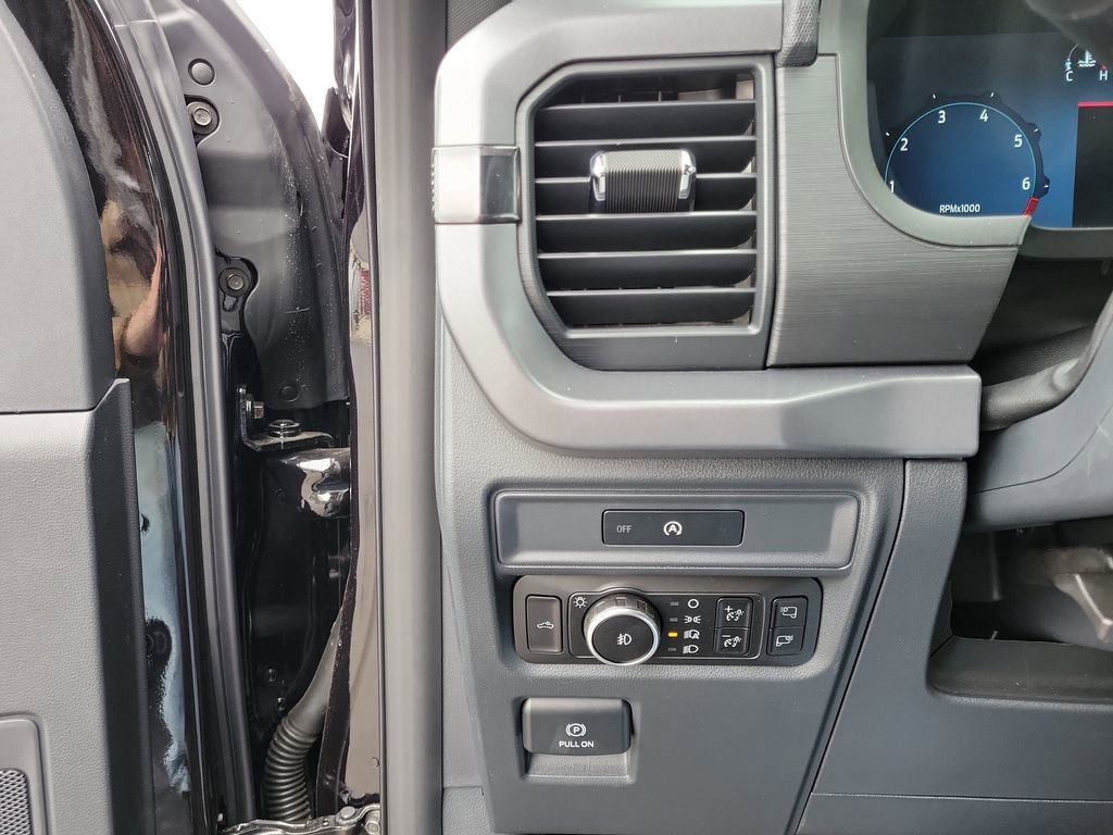 New 2025 Ford F150 XLT w/ Equipment Group 302A MID image 30