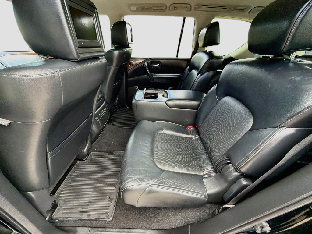Used 2016 INFINITI QX80 4WD w/ Driver's Assistance Package image 29
