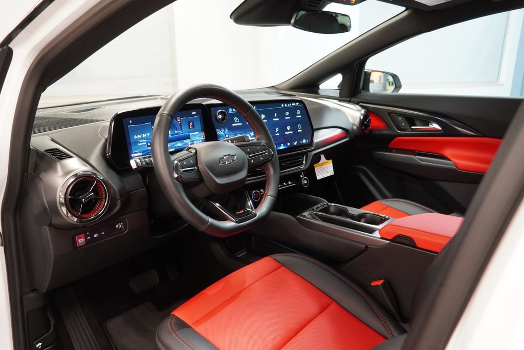 Used 2024 Chevrolet Equinox EV RS AWD/4WD image 7