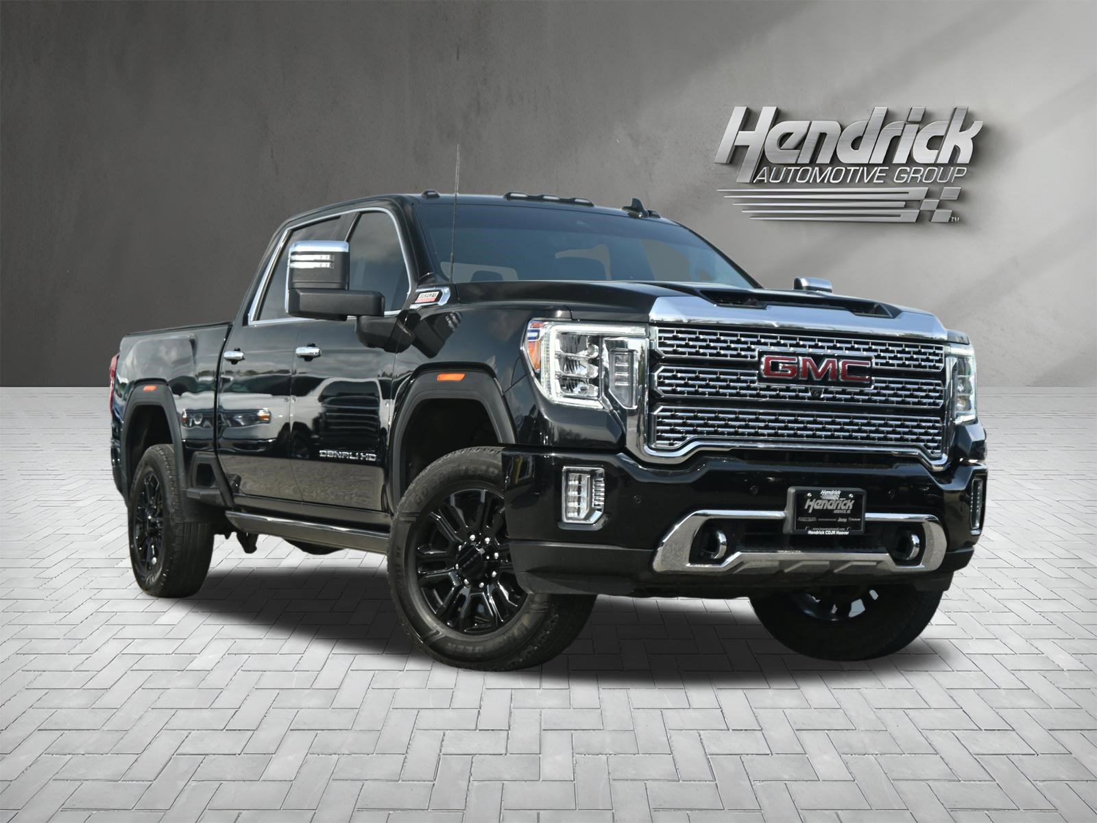 Used 2021 GMC Sierra 2500 Denali w/ Denali Black Diamond Edition image 2