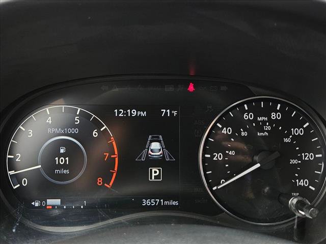 Used 2023 Nissan Kicks SR w/ SR Premium Package image 11