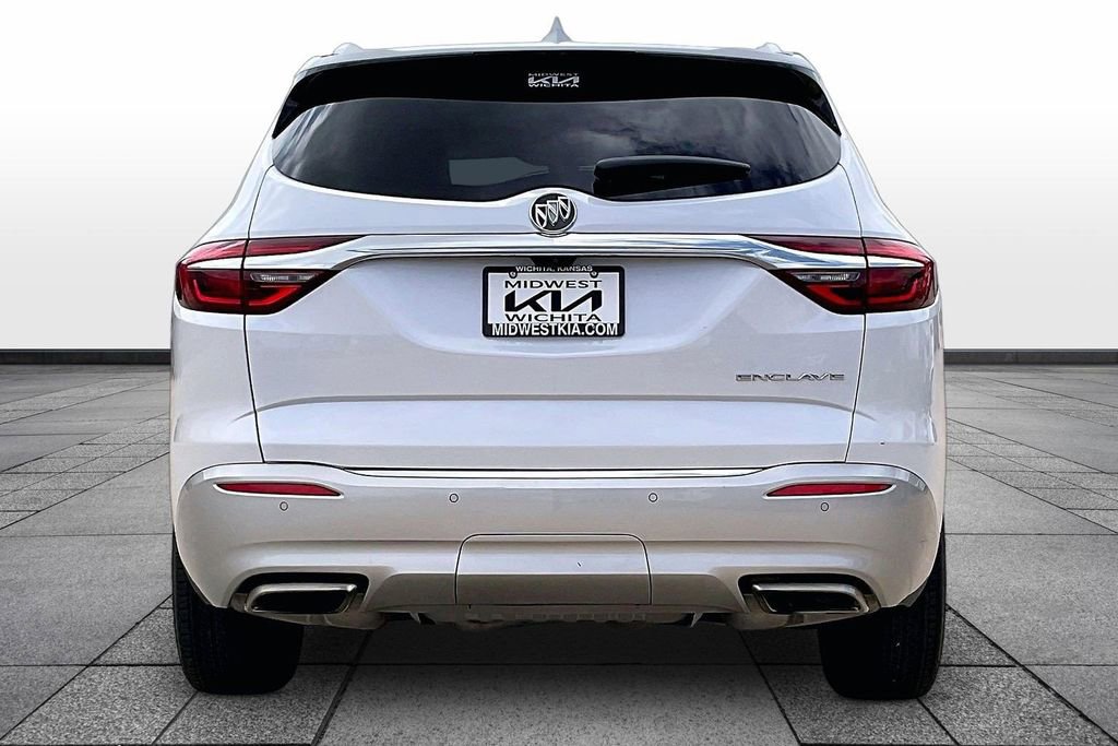 Used 2019 Buick Enclave Avenir w/ LPO, Cargo Package FWD image 4