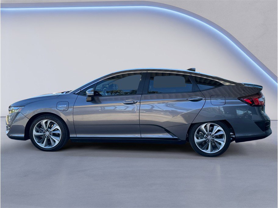 Used 2018 Honda Clarity Plug-In Hybrid image 3