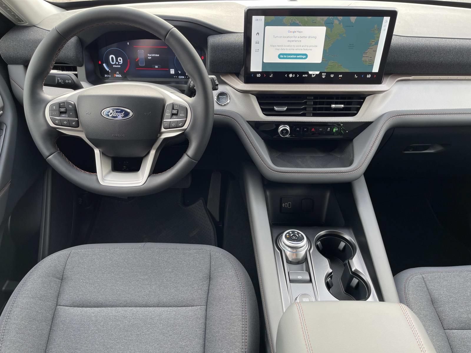 New 2026 Ford Explorer Active RWD image 8