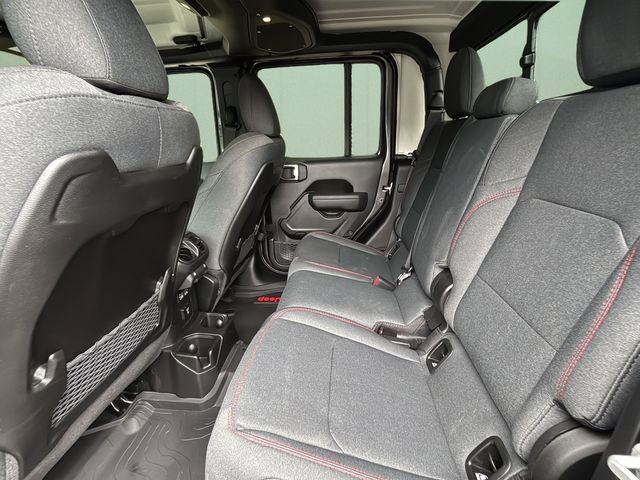 Certified 2025 Jeep Gladiator Rubicon w/ Convenience Group AWD/4WD image 22