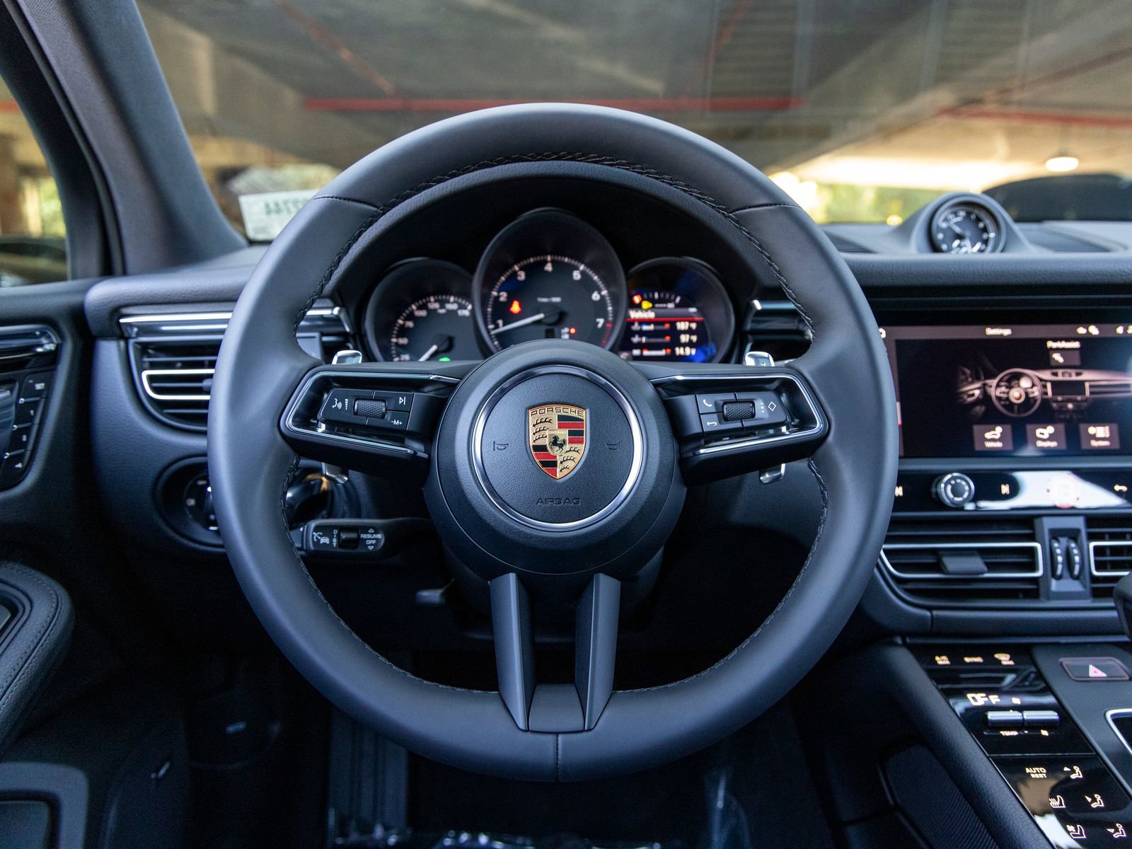 New 2026 Porsche Macan AWD/4WD image 29