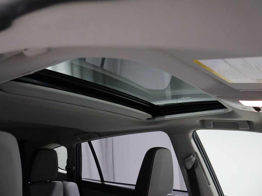 Used 2018 Toyota RAV4 XLE w/ Convenience Package image 23