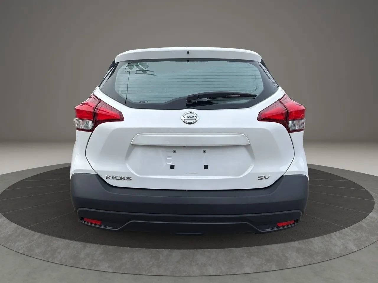 Used 2019 Nissan Kicks SV image 6