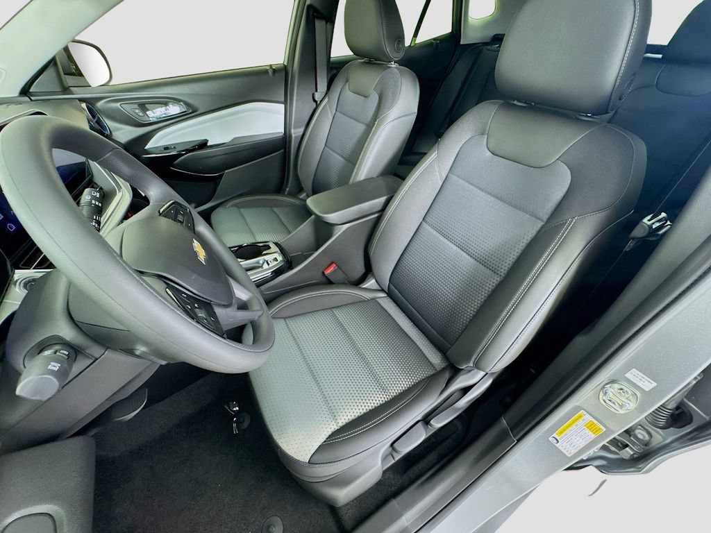 New 2026 Chevrolet Trax LT FWD image 11