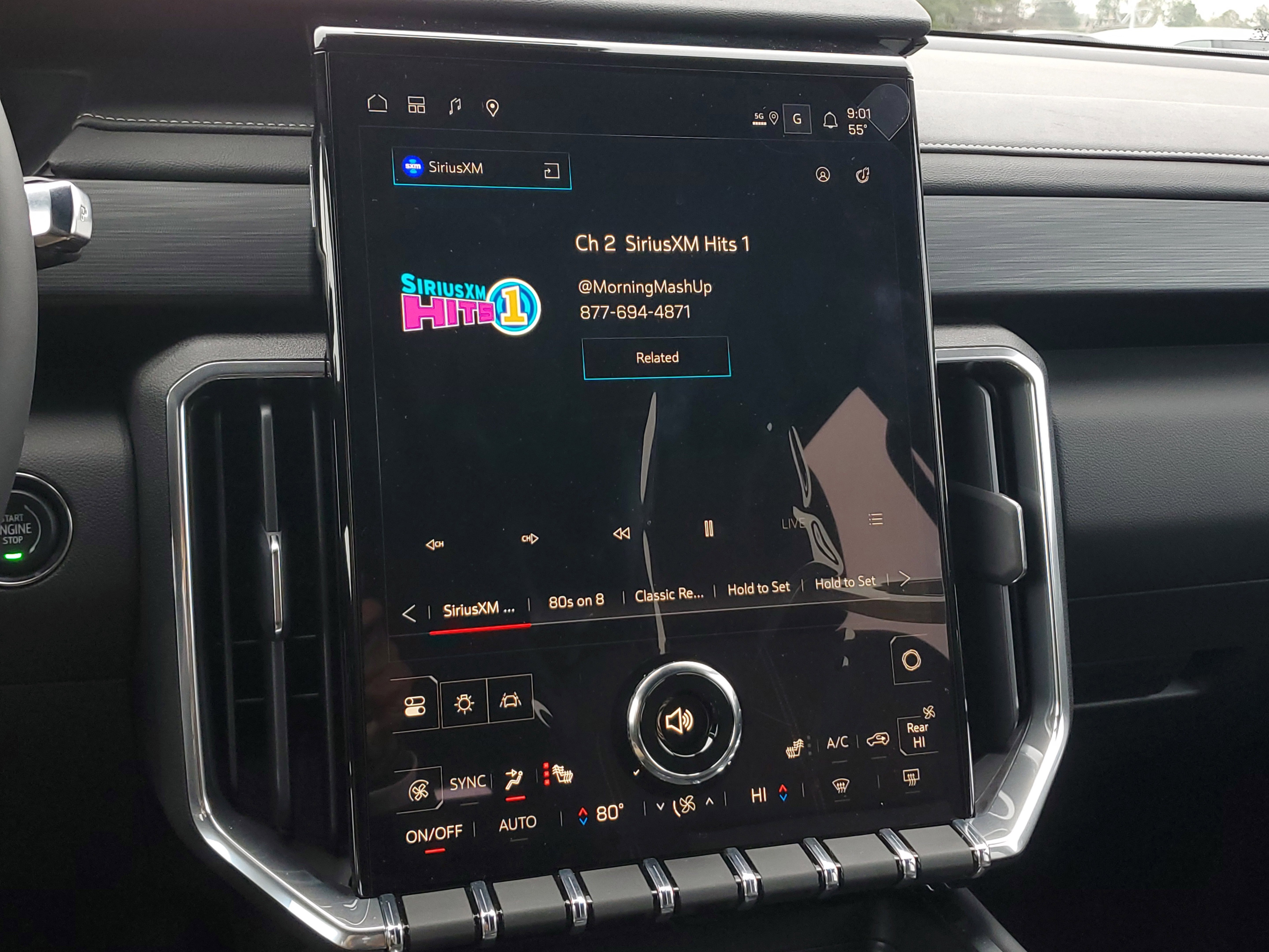 New 2025 GMC Acadia Elevation image 28